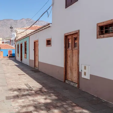 Casa Canaria Azucena *