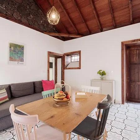 Casa Canaria Azucena *